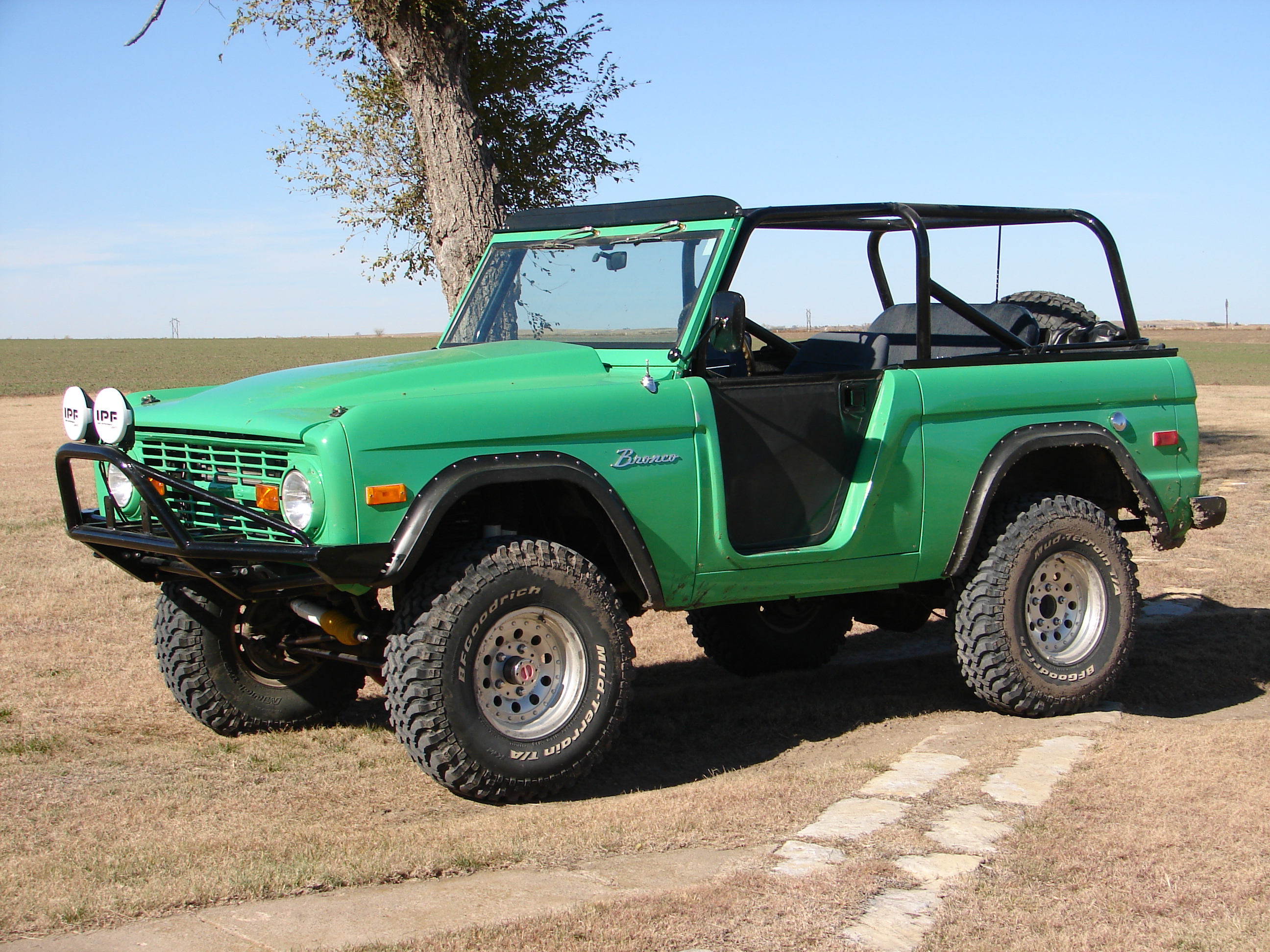 scx10 iii early ford bronco